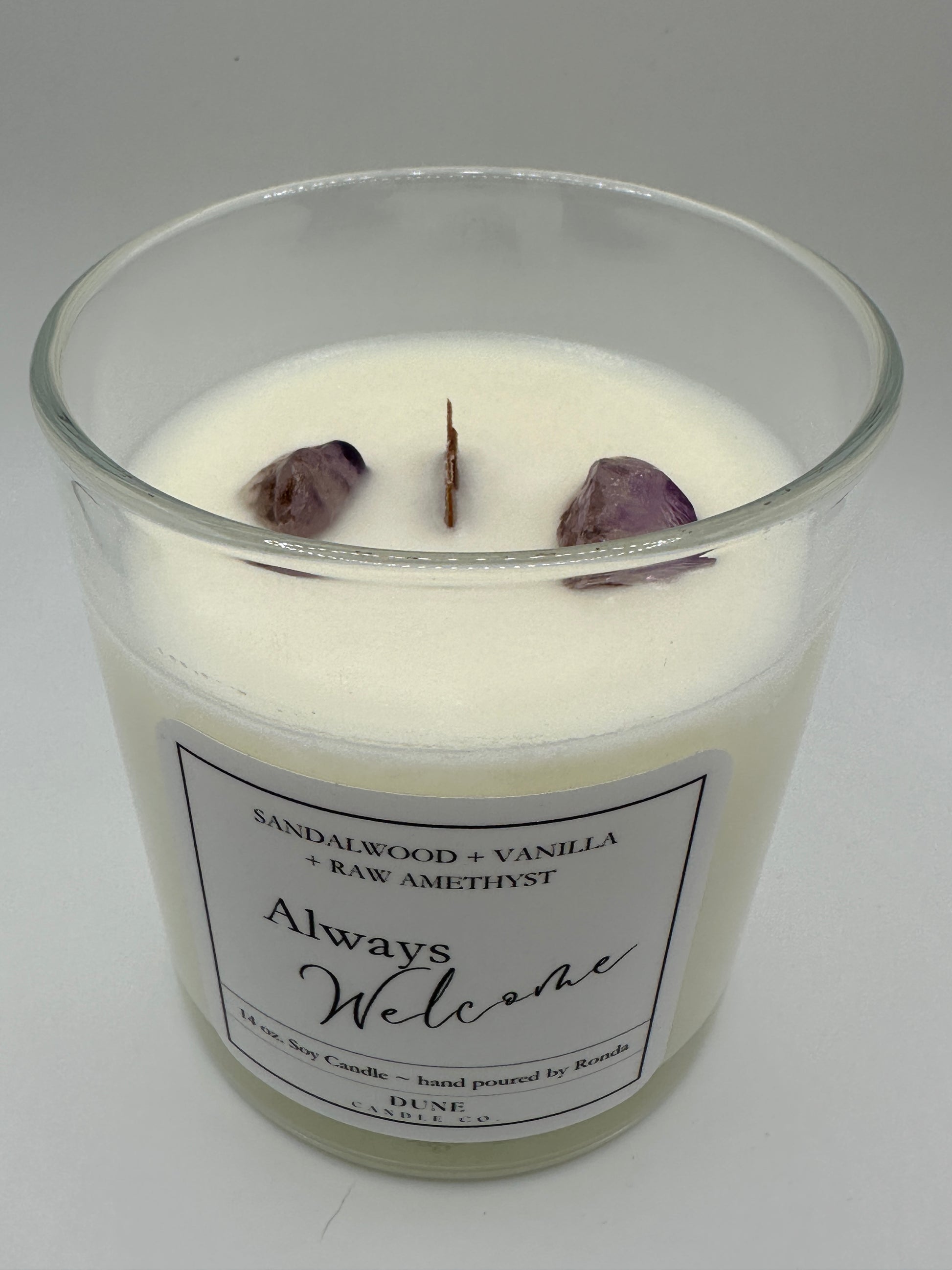 always welcome 14oz sandalwood