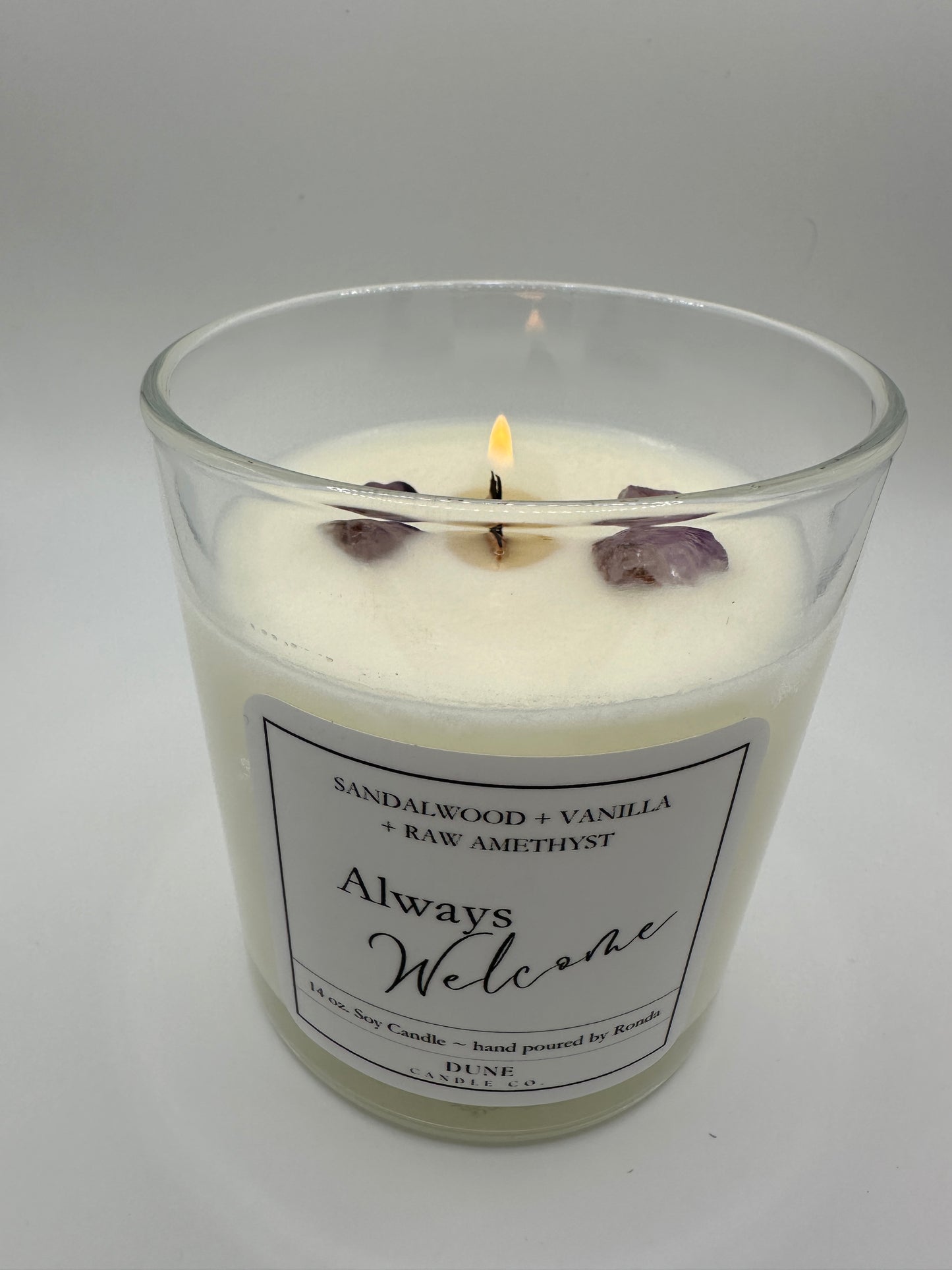 14oz sandalwood always welcome